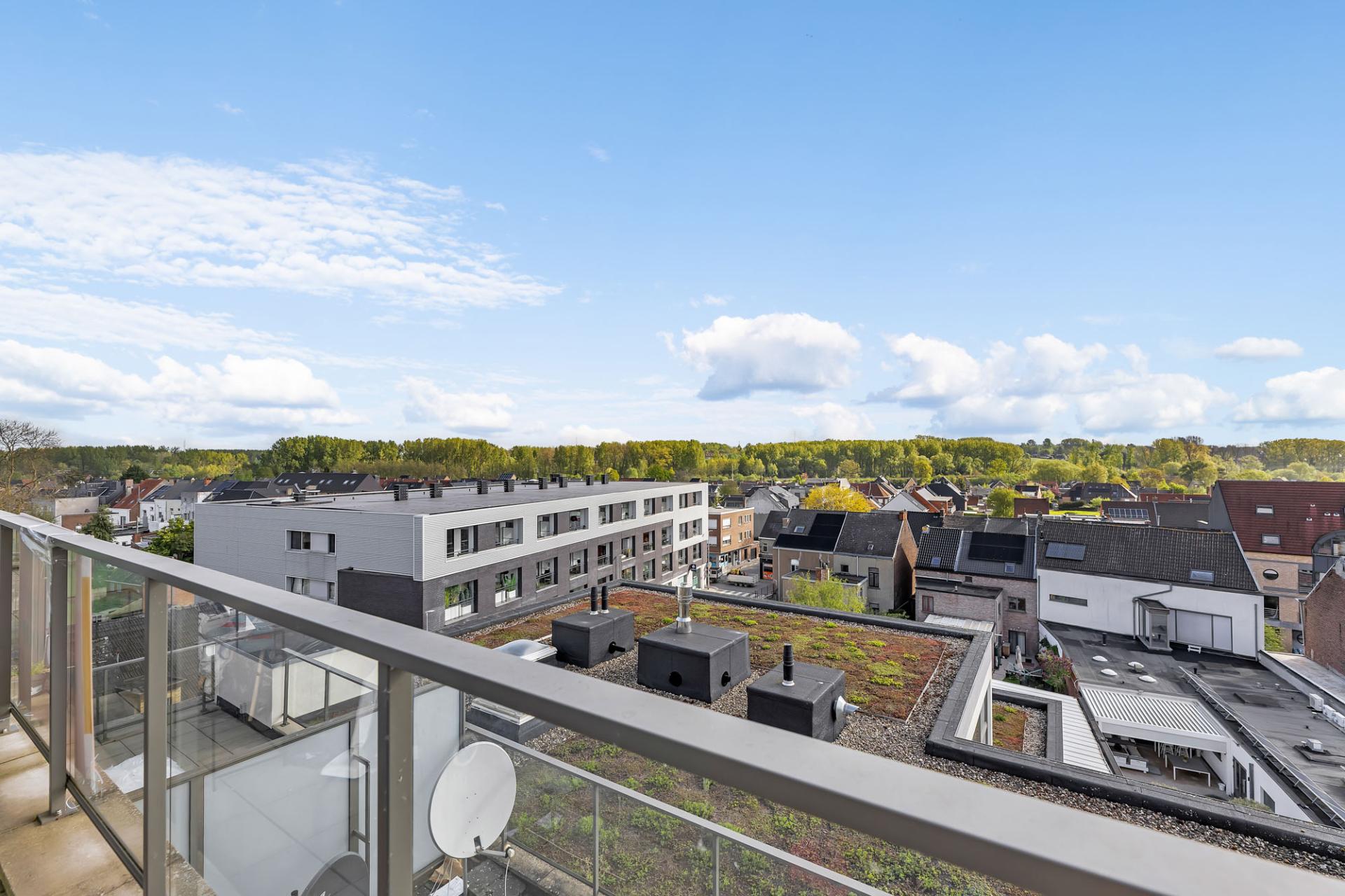 Stationsplein-25,-5.07,-9470-Denderleeuw-24.JPG
