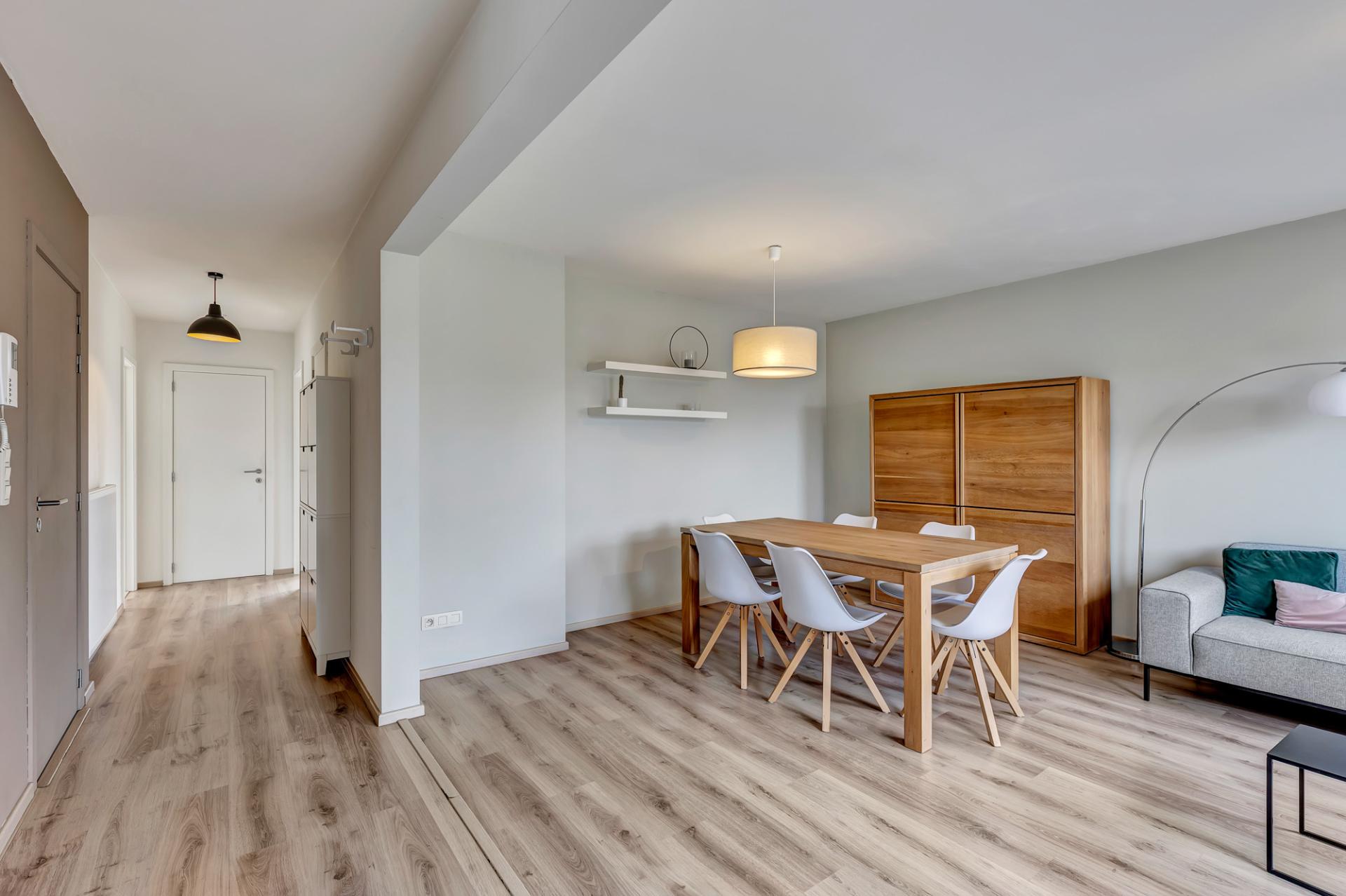 Moeder-Tiburcestraat-14,-bus-5,-9400-Ninove-3.jpg