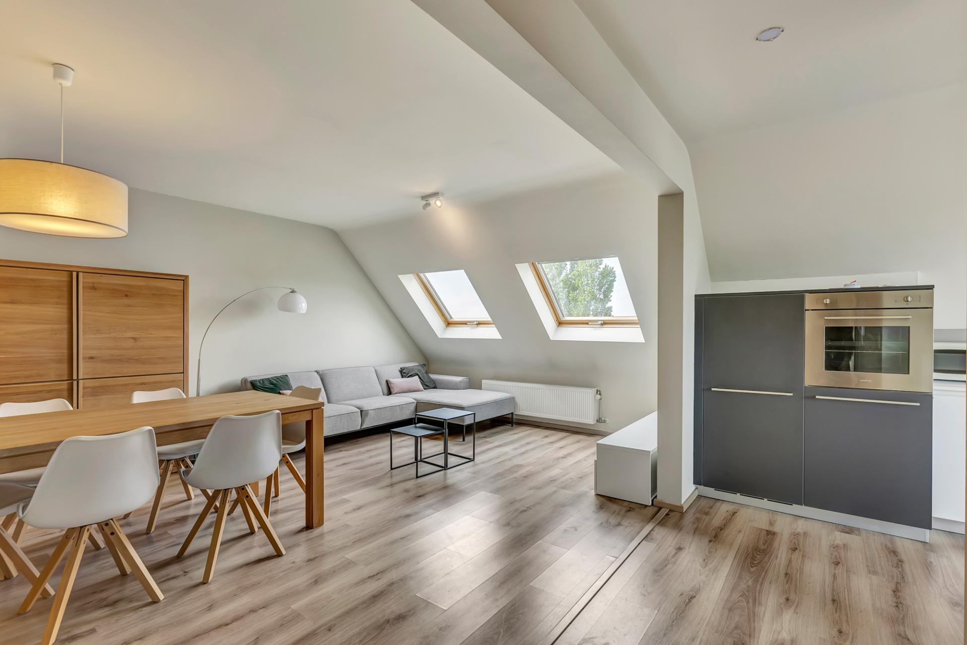 Moeder-Tiburcestraat-14,-bus-5,-9400-Ninove.jpg